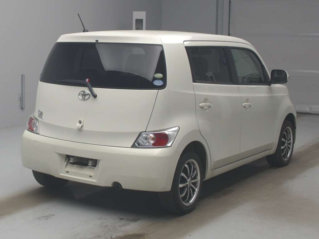TOYOTA BB