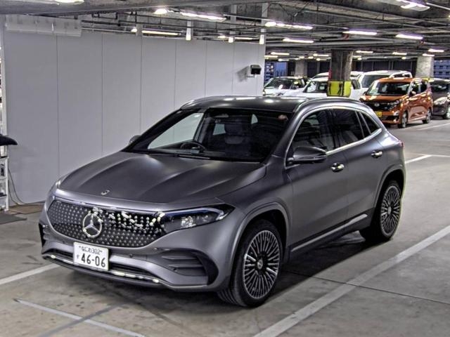 MERCEDES-BENZ EQA
