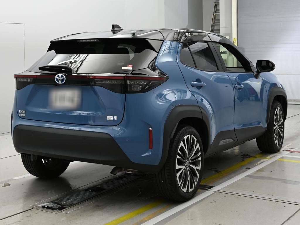 TOYOTA YARIS CROSS