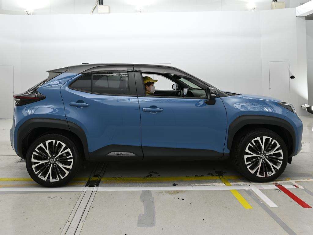 TOYOTA YARIS CROSS
