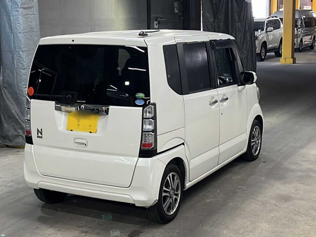 HONDA N-BOX