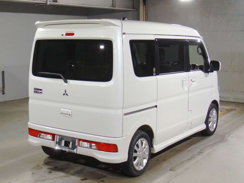 MITSUBISHI TOWN BOX