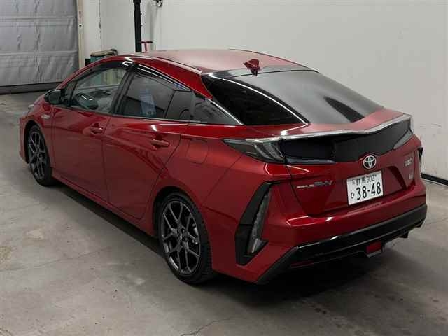 TOYOTA PRIUS PHV