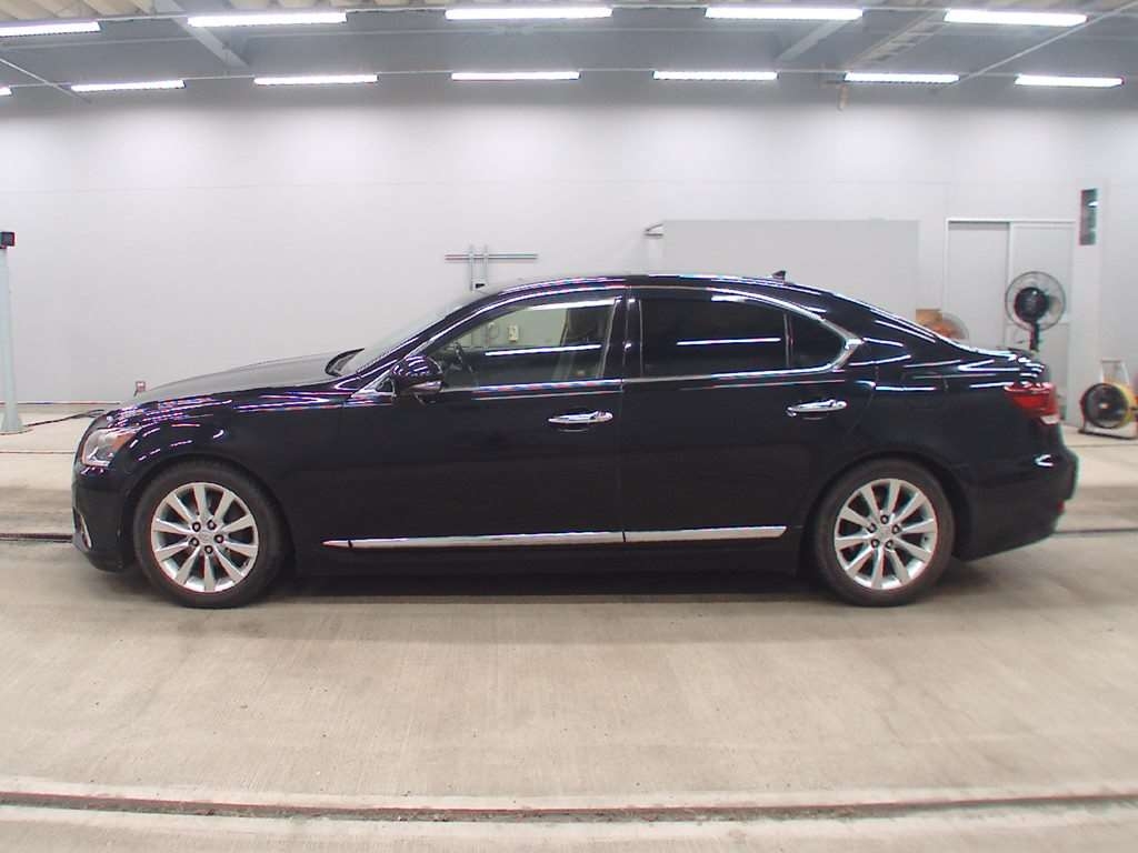 LEXUS LS460