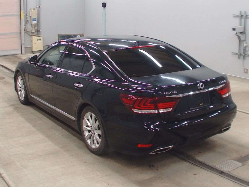 LEXUS LS460