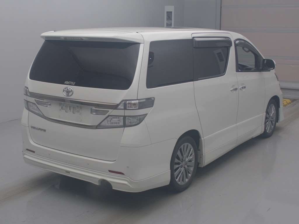 TOYOTA VELLFIRE