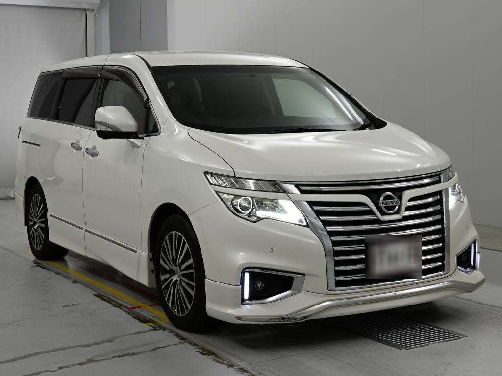NISSAN ELGRAND