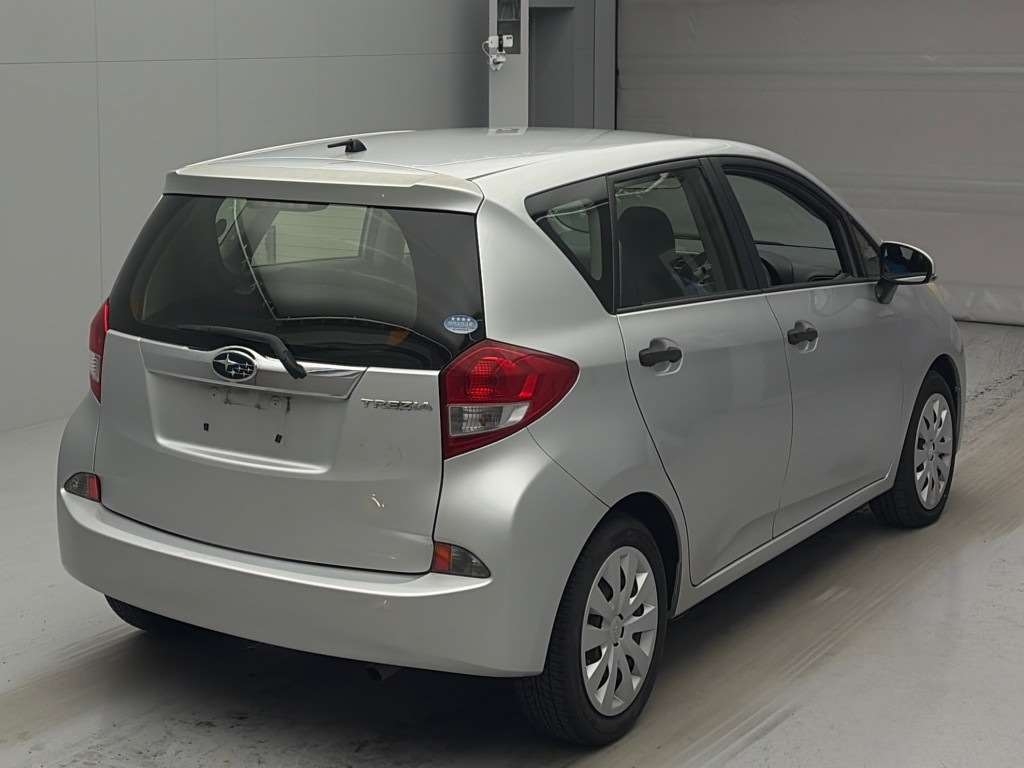 SUBARU TREZIA