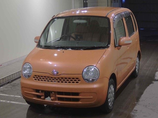 DAIHATSU MOVE LATTE