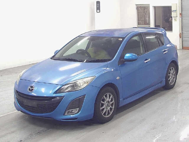 MAZDA AXELA