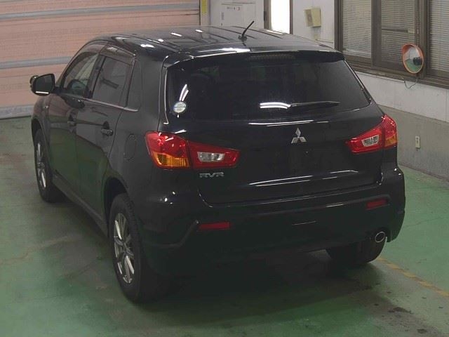 MITSUBISHI RVR