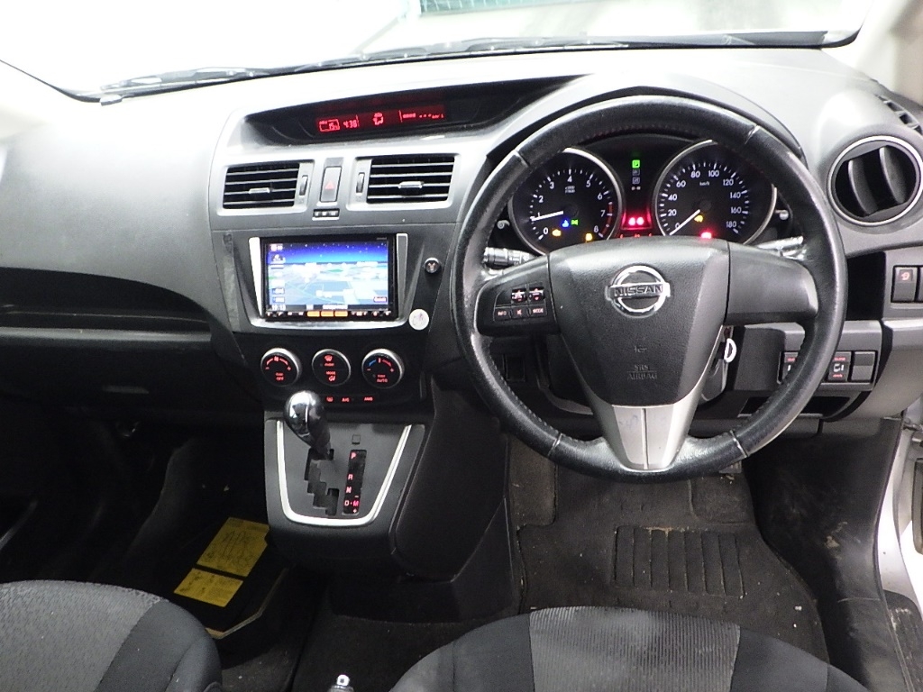 NISSAN LAFESTA