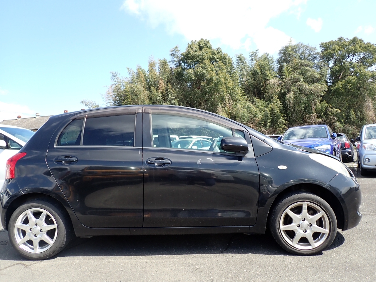 TOYOTA VITZ