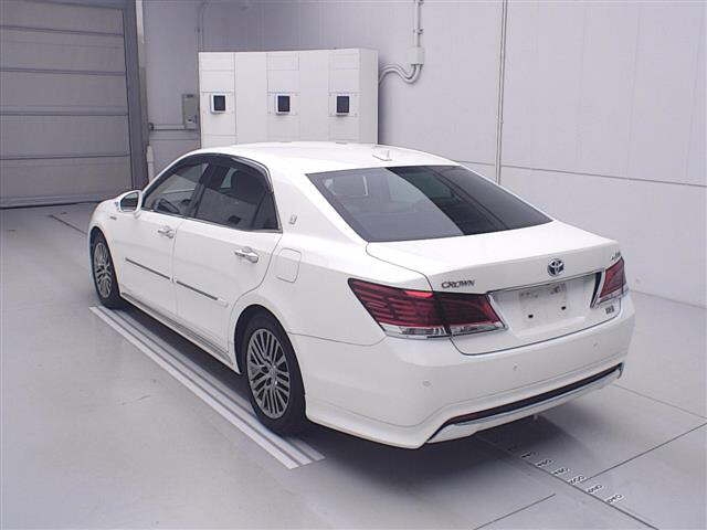 TOYOTA CROWN MAJESTA