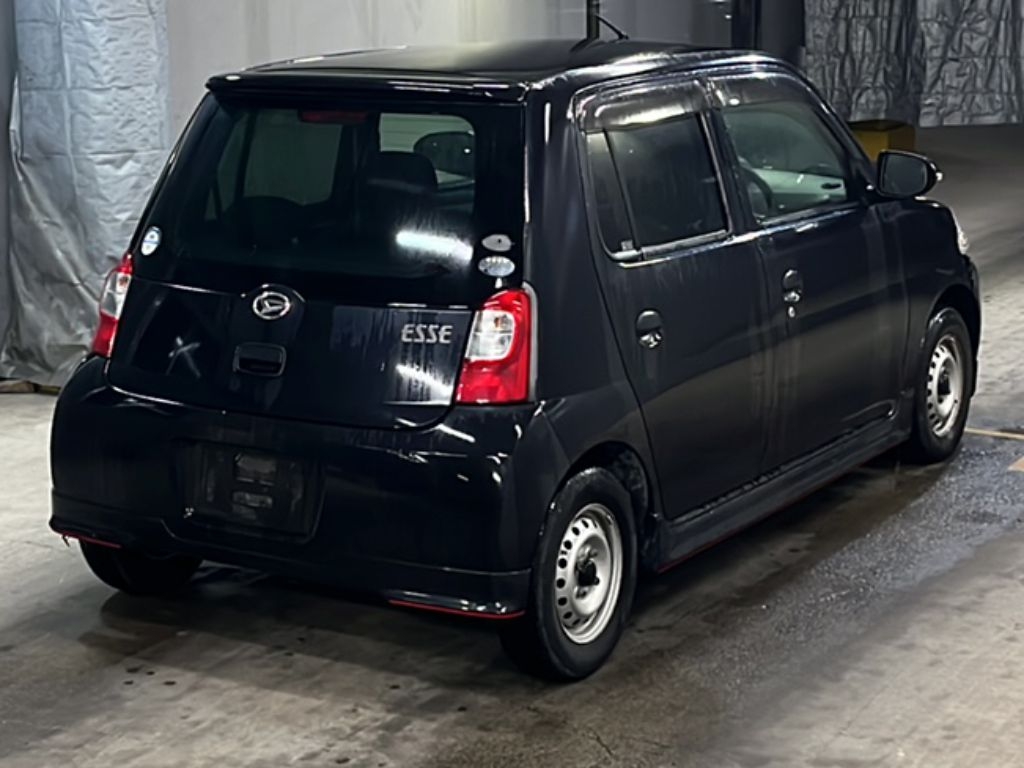 DAIHATSU ESSE
