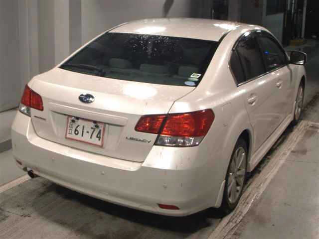 SUBARU LEGACY B4