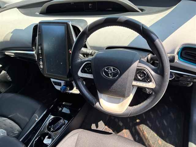 TOYOTA PRIUS PHV