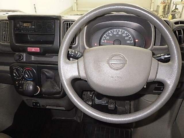 NISSAN NV100 CLIPPER