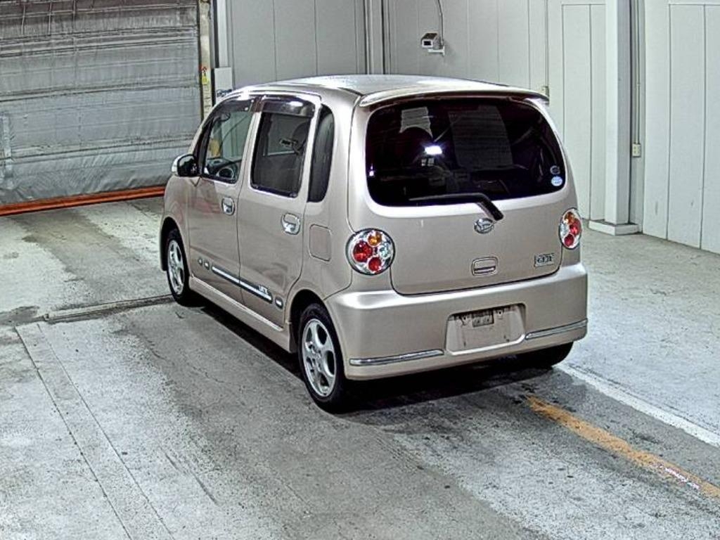 DAIHATSU MOVE LATTE