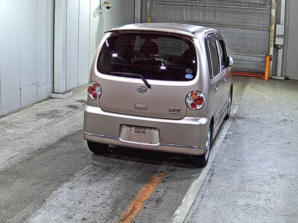 DAIHATSU MOVE LATTE