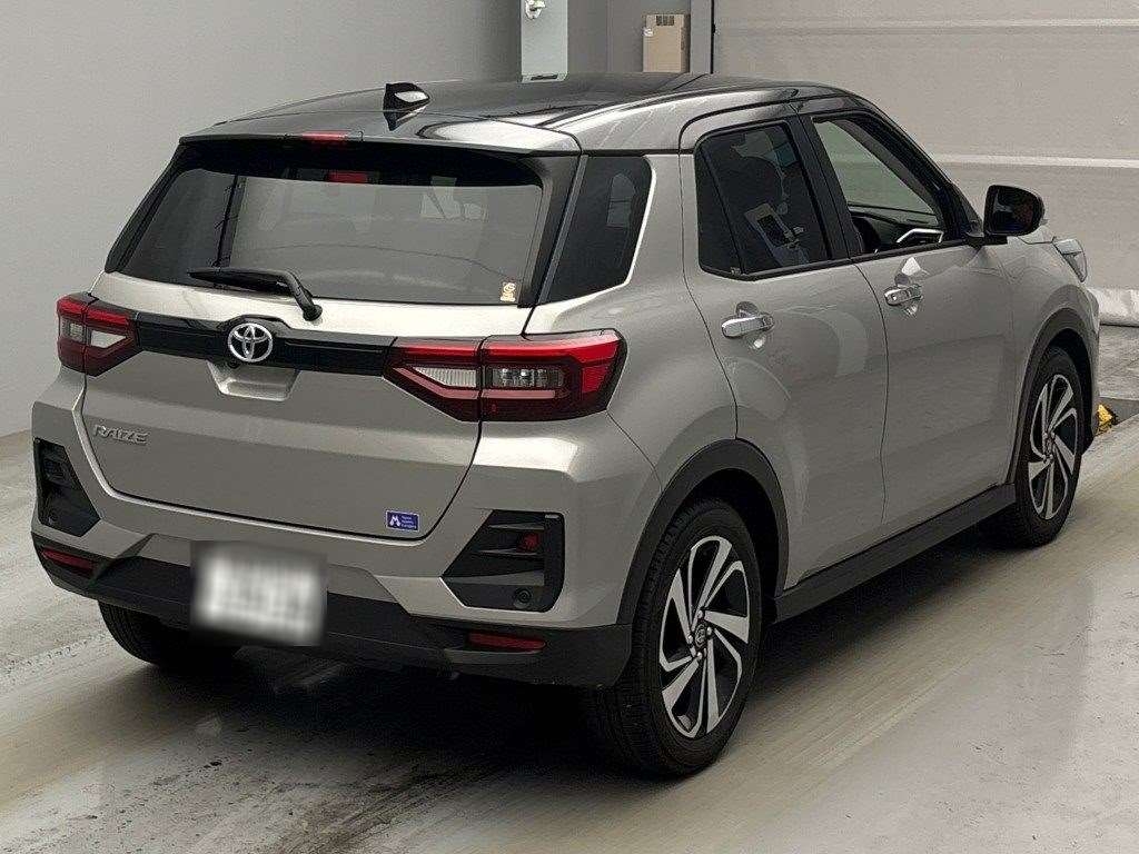 TOYOTA RAIZE
