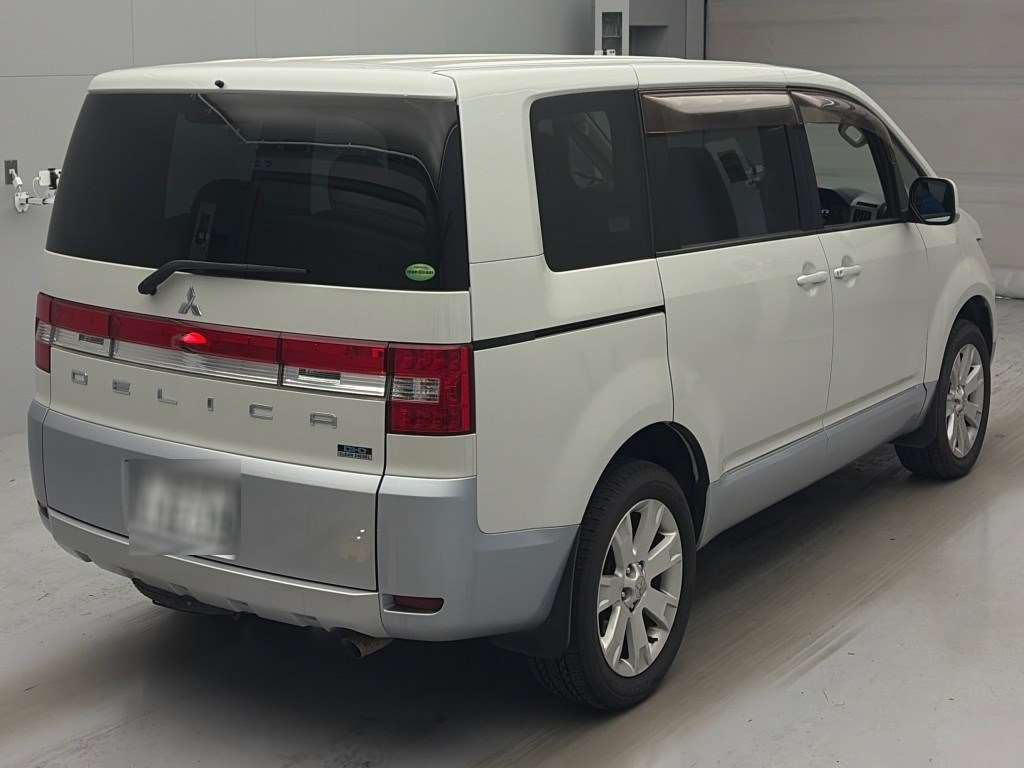 MITSUBISHI DELICA D:5