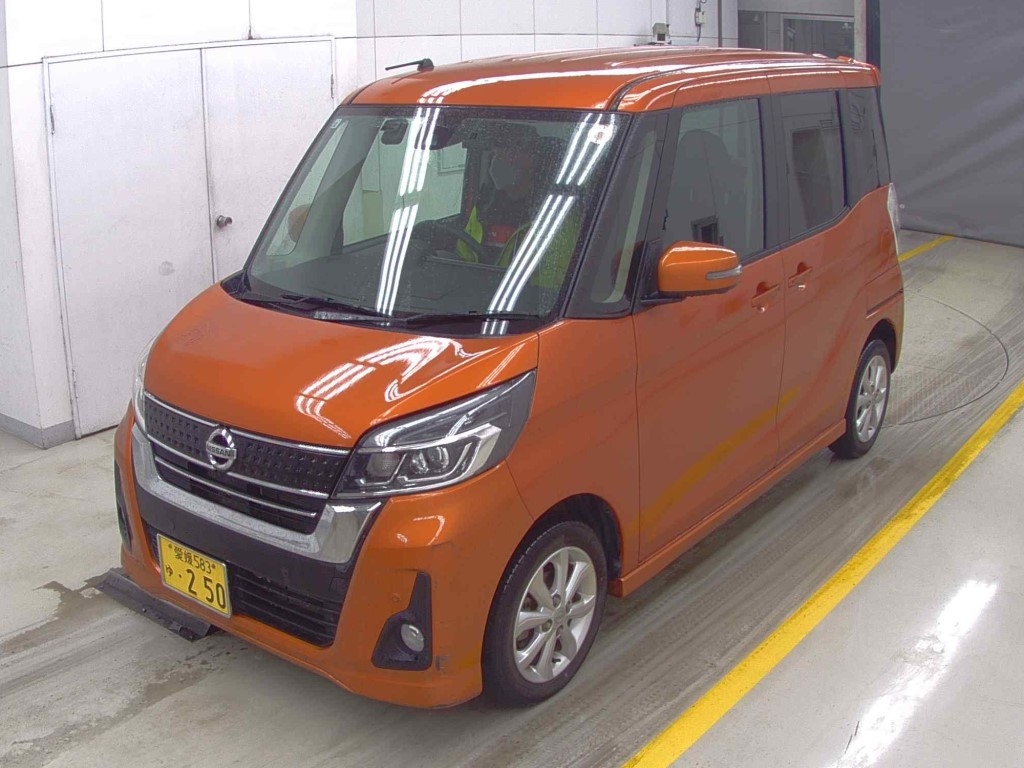 NISSAN DAYZ ROOX
