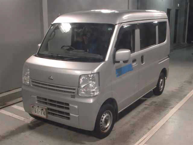 NISSAN NV100 CLIPPER
