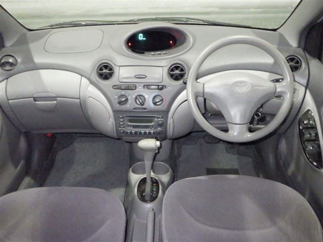 TOYOTA PLATZ