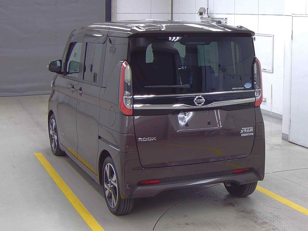 NISSAN ROOX