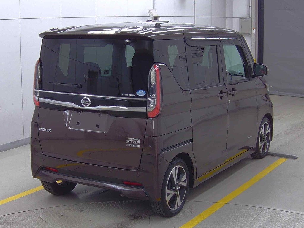 NISSAN ROOX