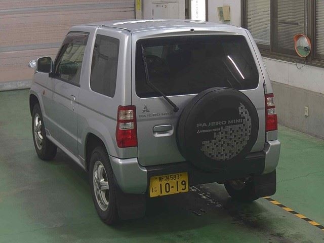 MITSUBISHI PAJERO MINI