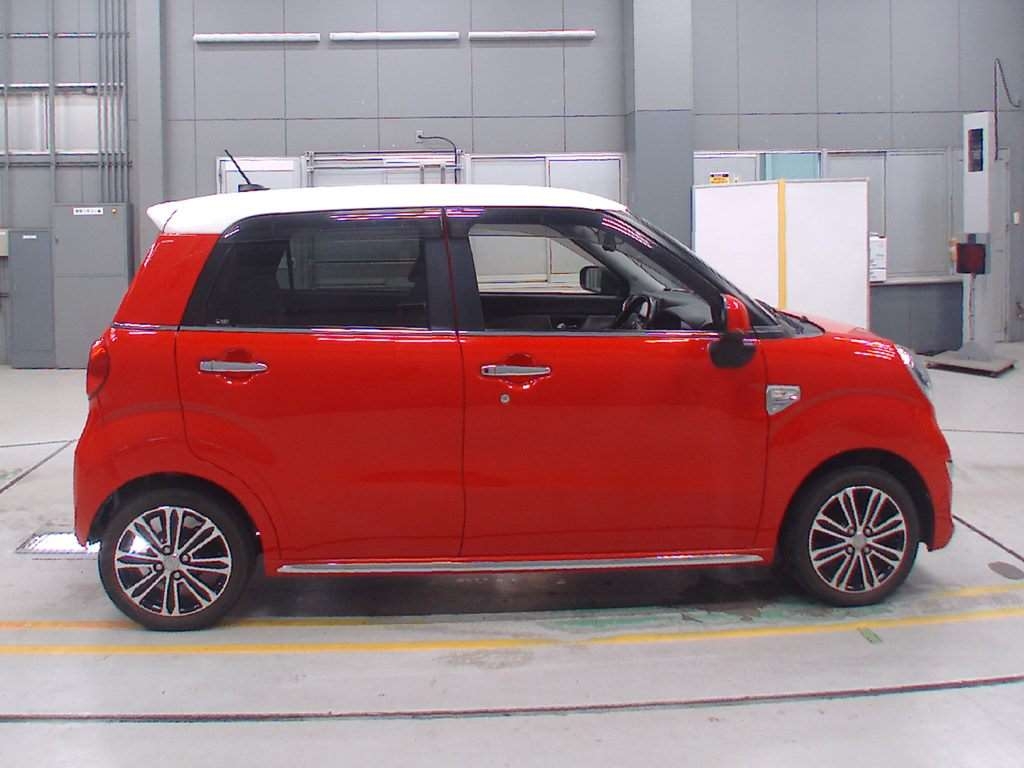 DAIHATSU CAST