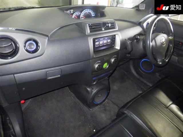 TOYOTA BB