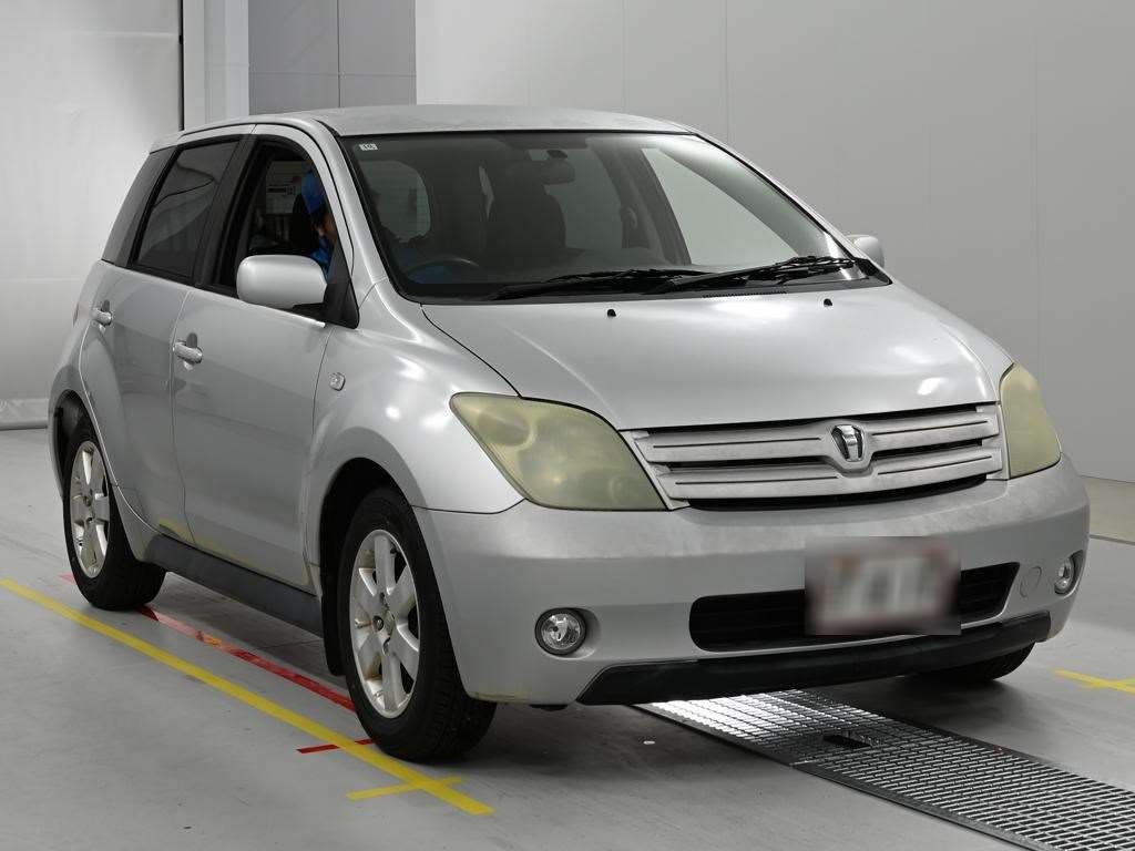 TOYOTA IST