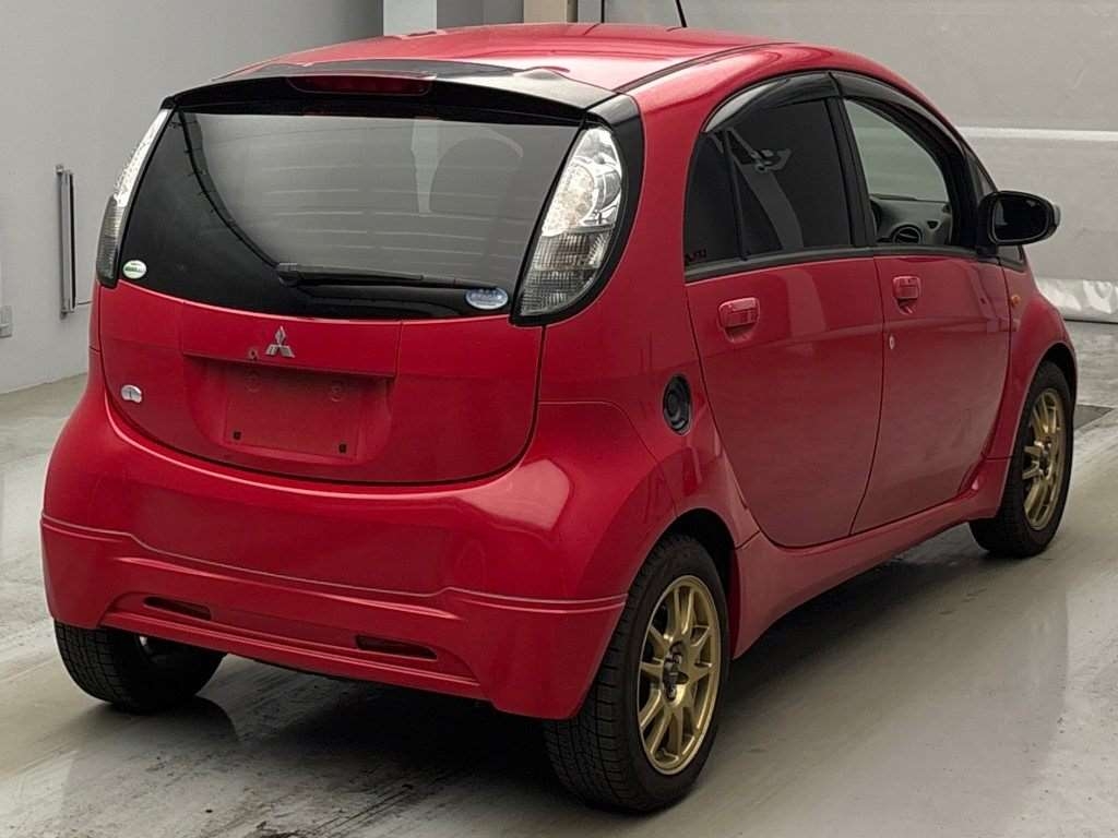 MITSUBISHI I