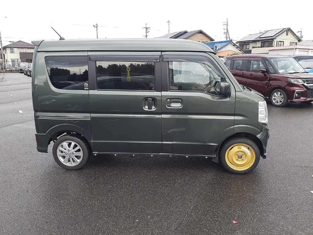 MITSUBISHI TOWN BOX