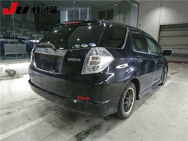 HONDA FIT SHUTTLE