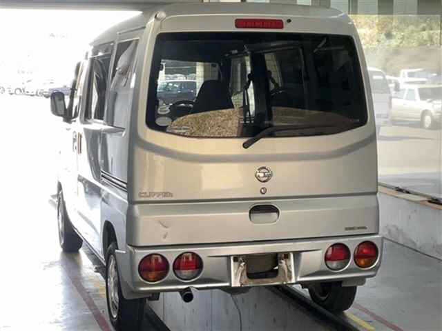 NISSAN CLIPPER