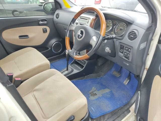 DAIHATSU MIRA AVY