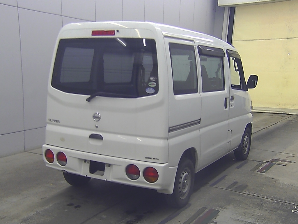NISSAN CLIPPER