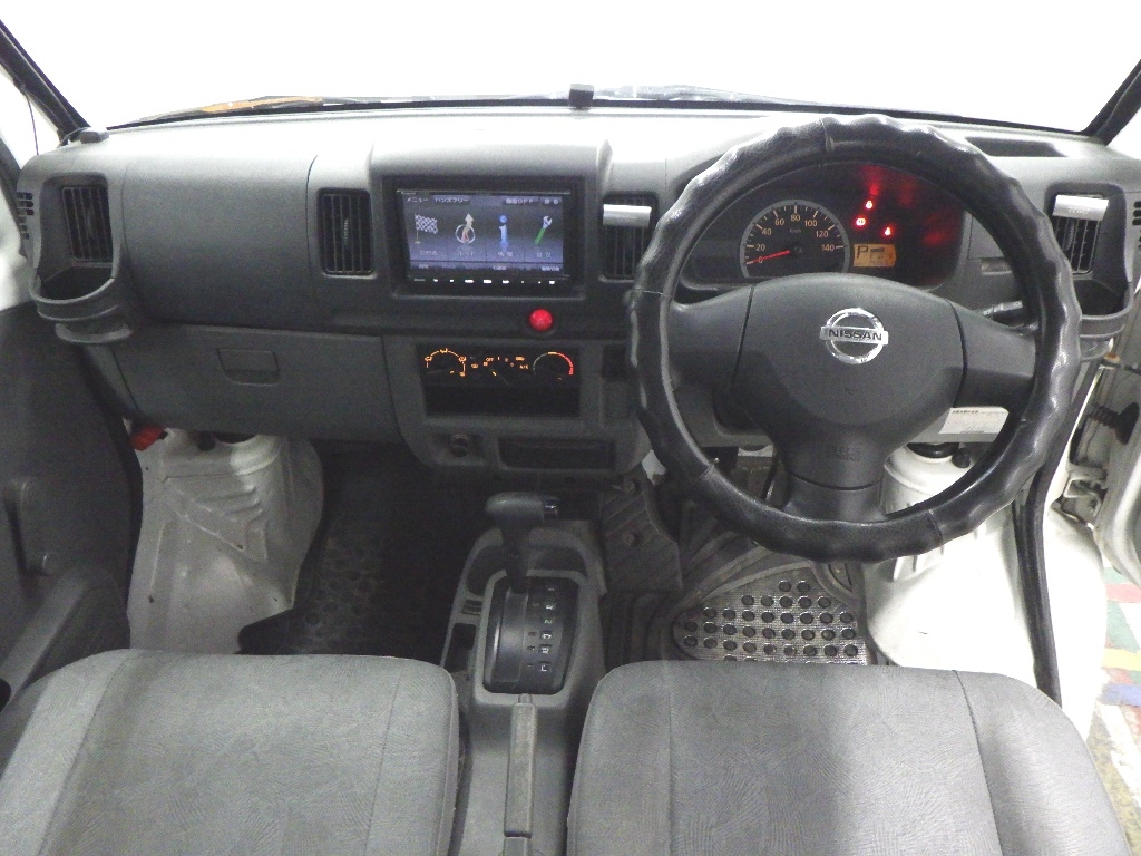NISSAN CLIPPER