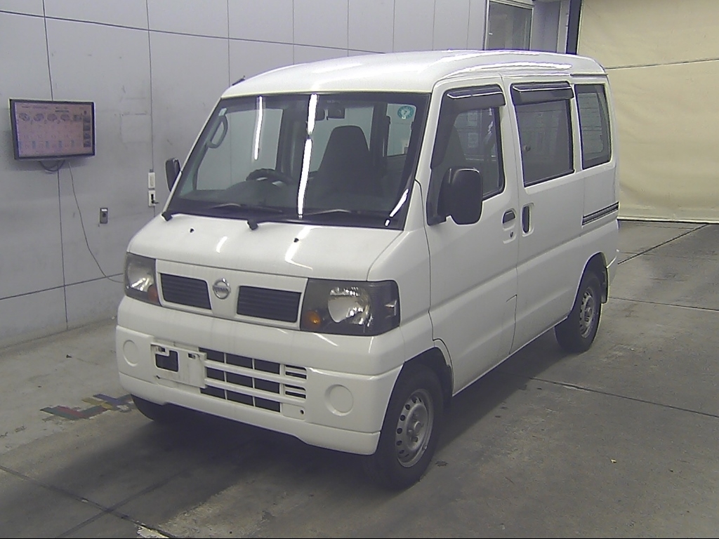 NISSAN CLIPPER