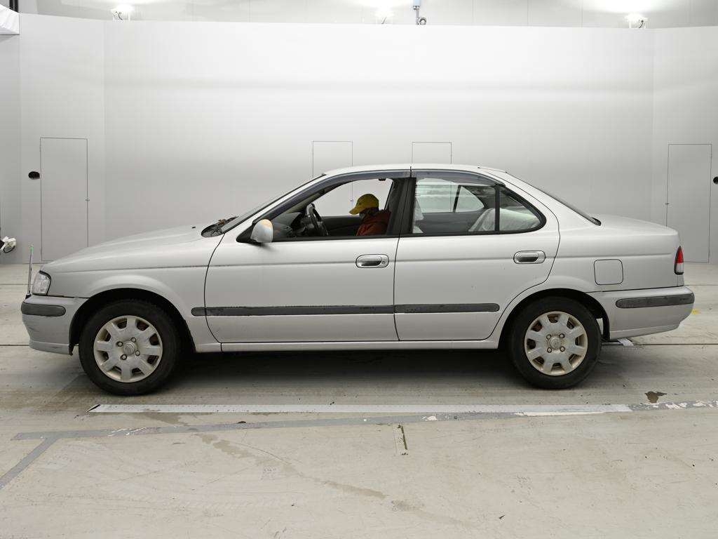 NISSAN SUNNY