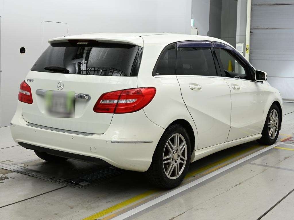MERCEDES-BENZ B-CLASS