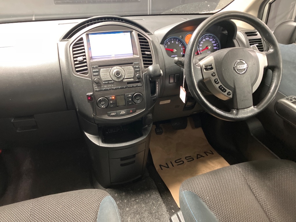 NISSAN LAFESTA