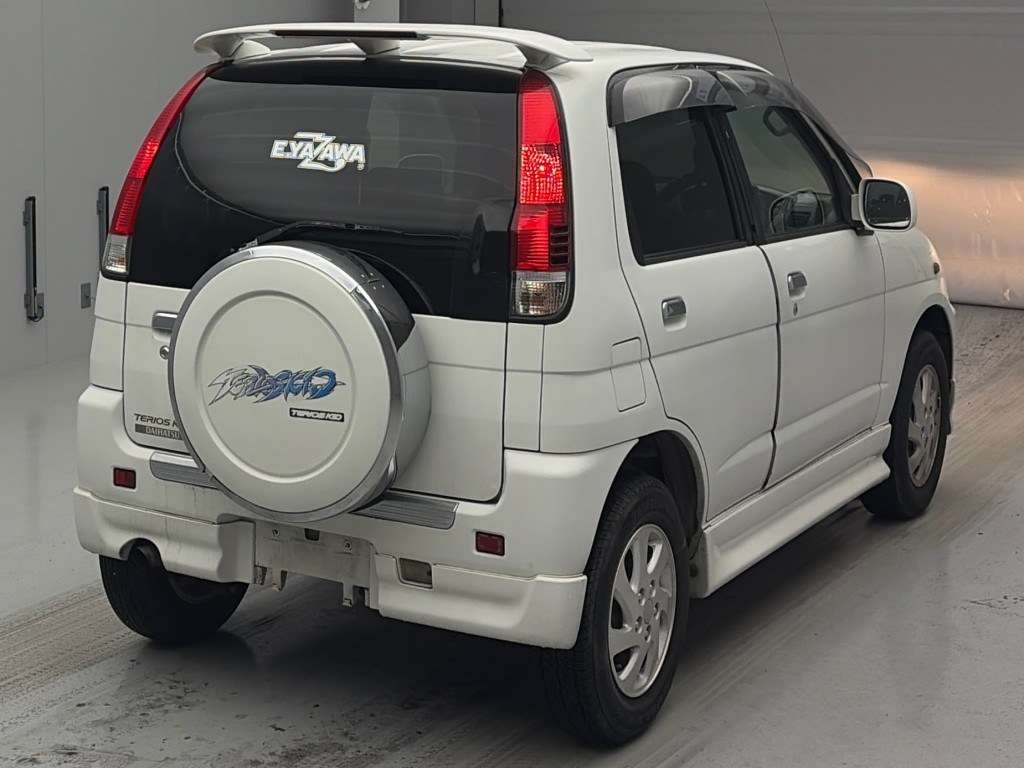 DAIHATSU TERIOS KID