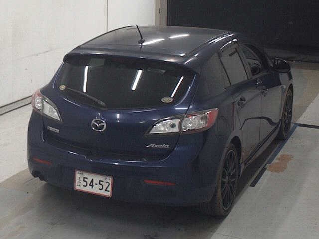 MAZDA AXELA