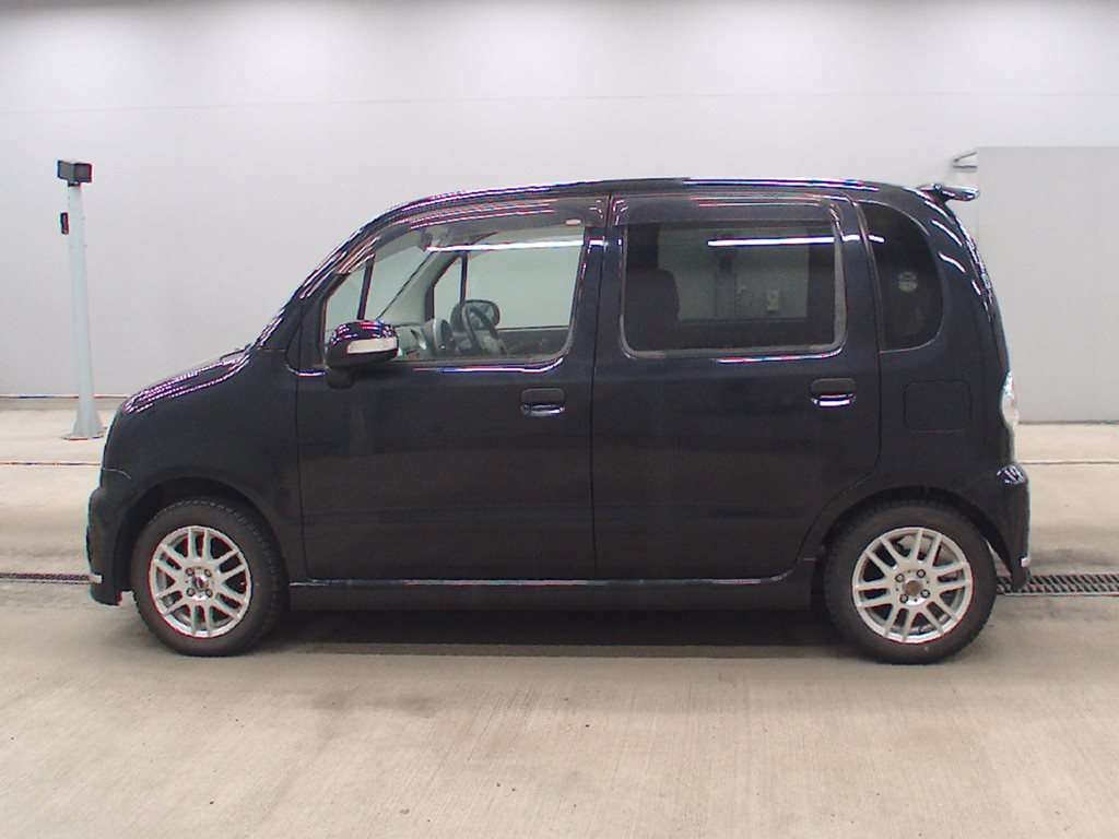 DAIHATSU MOVE LATTE
