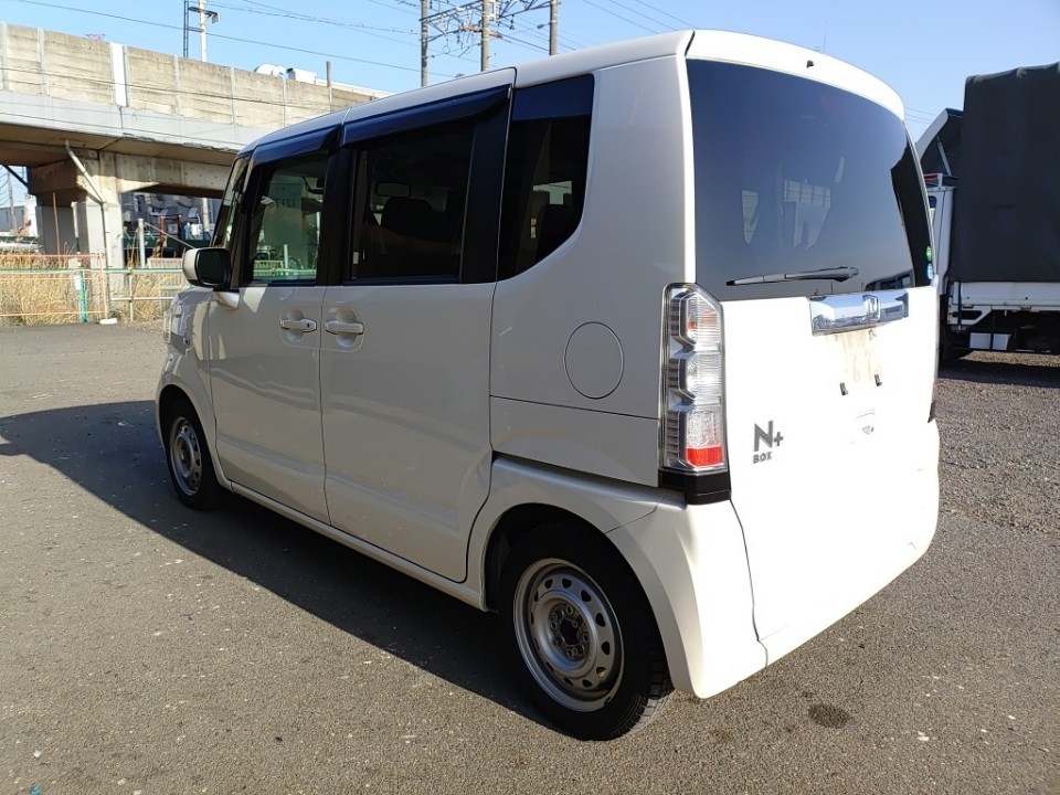 HONDA N-BOX+